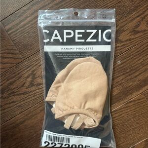 Capezio Hanami Pirouette Dance Footwear